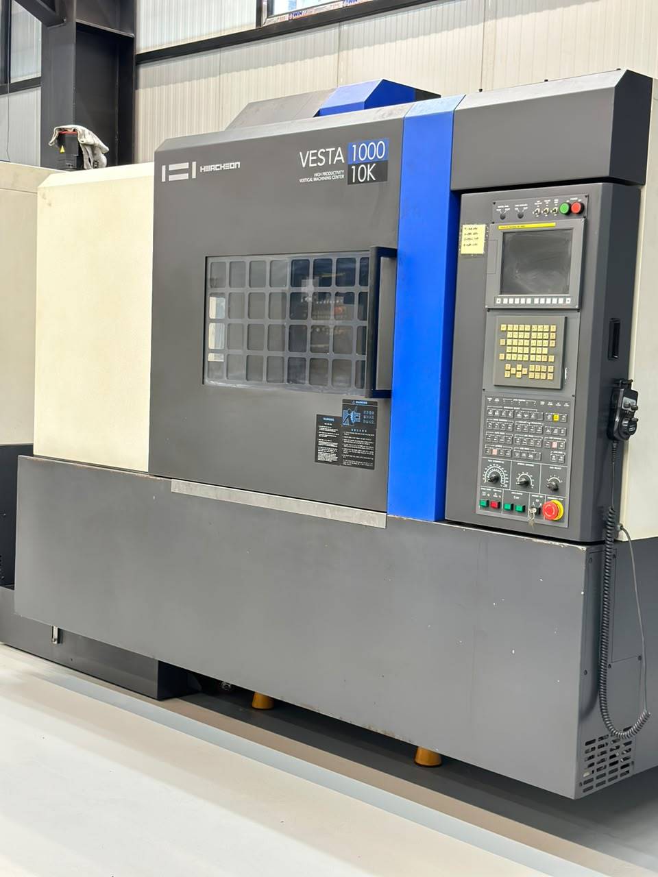 فرز  HWACHEON CNC کره جنوبی مدل VESTA 660